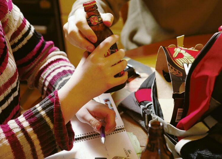 Alkoholi ei ole viisasten juoma, vaan on viisasta pidättäytyä sen käytöstä, pohtii kirjoittaja.