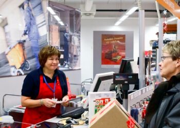 Verkkokaupan kasvu on näkynyt joulun alla selvänä Itellan pakettipalveluissa.