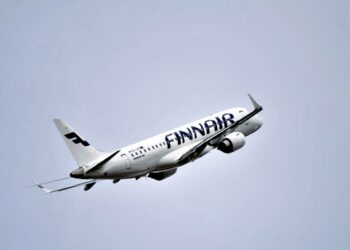 Finnair turvautuu merien mukavuuslippulaivoista tuttuihin ”miehitysfirmoihin” säästääkseen palkoista.
