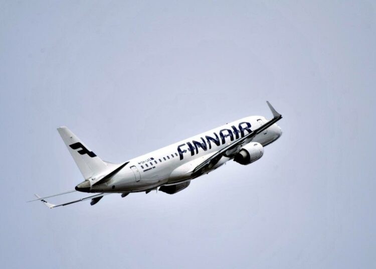 Finnair turvautuu merien mukavuuslippulaivoista tuttuihin ”miehitysfirmoihin” säästääkseen palkoista.