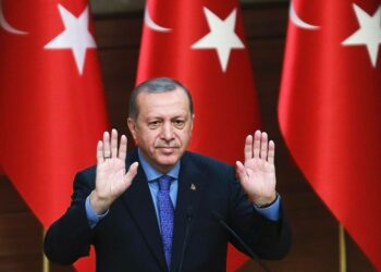 Presidentti Recep Tayyip Erdogan haluaa pistää lusikkansa myös Mosulin valtauksen soppaan.