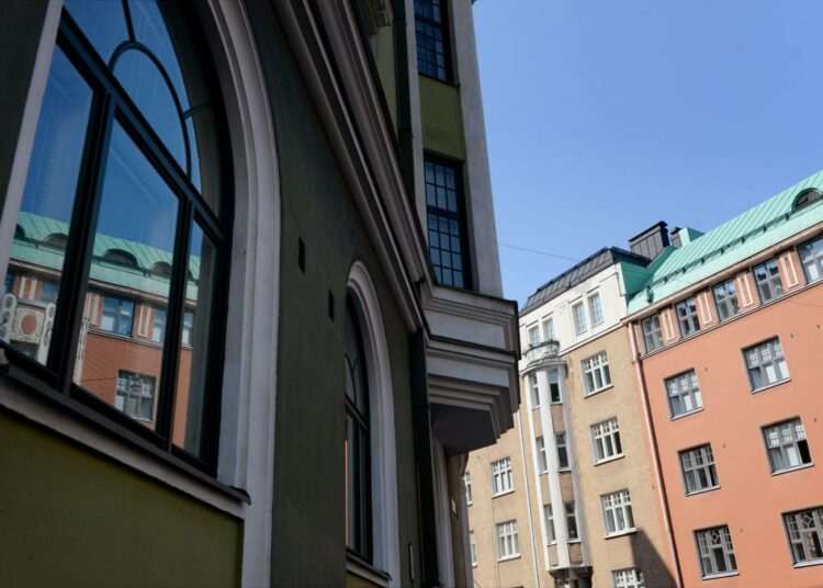 Kuluttajat ovat olleet vuoden alusta lähtien aikaisempaa kiinnostuneempia korkoriskiltä suojautumisesta.
