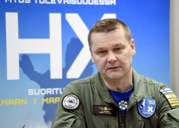 Ilmavoimien HX-hankejohtaja eversti Juha-Pekka Keränen.