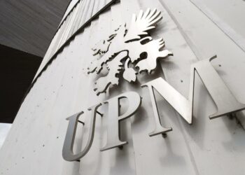 UPM perustelee työehdoista neuvottelua uudelta pohjalta liiketoimintojensa tarpeiden eriytymisellä.