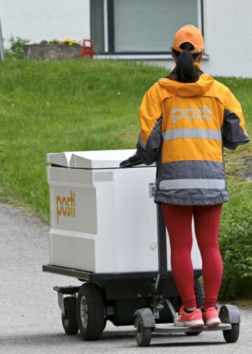 Postin työntekijöiden asema huolestuttaa pörssilistautumisessa.