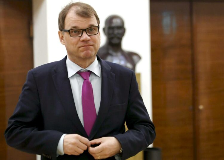 Pääministeri Juha Sipilän Yle-viestittely ei ollut täysin sopusoinnussa ministerin tehtäville asetettujen vaatimusten kanssa, toteaa apulaisoikeuskansleri.