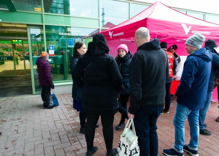 Hallituspuoleista vasemmistoliiton kannattajat ovat varmimpia äänestäjiä. Puheenjohtaja Li Andersson kiersi kampanjoimassa Itä-Suomessa vuoden 2019 eduskuntavaalien aikana.