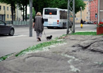 HSL:n alueella joukkoliikenteen tarkastusmaksua suunnitellan nostettavan.