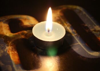 Earth Hour lauantaina 20.30-21.30.