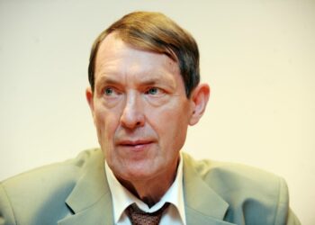 Esko Seppänen.