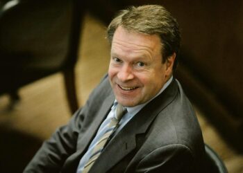 Hovioikeus hylkäsi kansanedustaja Ilkka Kanervan (kok.) syytteen törkeästä lahjuksen ottamisesta.