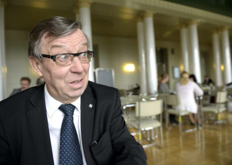 SDP:n ryhmänjohto kuittasi kansanedustaja Kari Rajamäen tempun ”työtapaturmaksi”.
