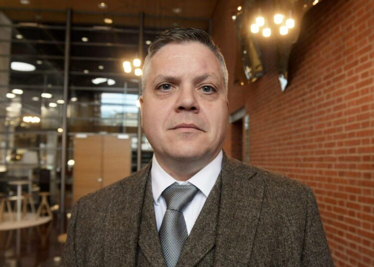 Kiinnitysluottopankin toimitusjohtaja Tom Miller.