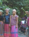 Bangladeshin etnisiin vähemmistöihin kuuluvan vuoristokansan naiset joutuivat ennen vaeltamaan pitkiä matkoja kukkulanrinteitä kiemurtelevilla teillä vettä saadakseen. Nykyään he saavat juoma- ja talousvetensä lähimetsien elpyneistä lähteistä.