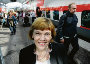 Kasvatustieteen tohtori Sirpa Polo selätti työpaikkakiusaajat.