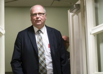 Eduskunnan puhemies Eero Heinäluoma.