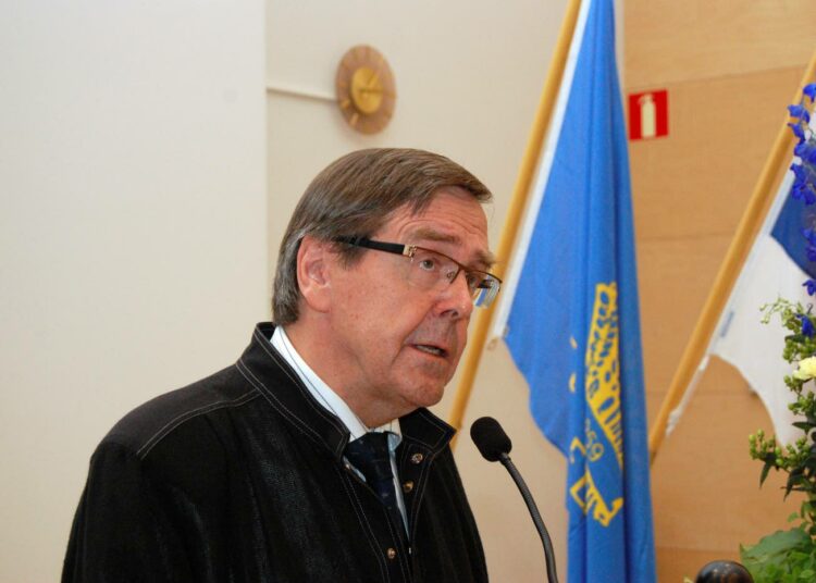 Kalevi Kivistö.