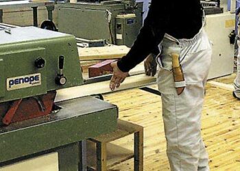 Ammattiin opiskelevien vanhemmilla on vahva rooli koulun ja opiskelualan valinnassa.