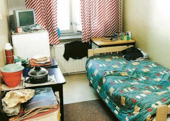 Kirjoittaja arvioi pienituloisten aseman paranevan perustulolla eniten. Kuva on Pelastusarmeijan miesten asuntolasta Helsingistä.