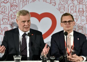 SDP:n johtokaksikko on nyt puheenjohtaja Antti Rinne ja puoluesihteeri Antton Rönnholm.