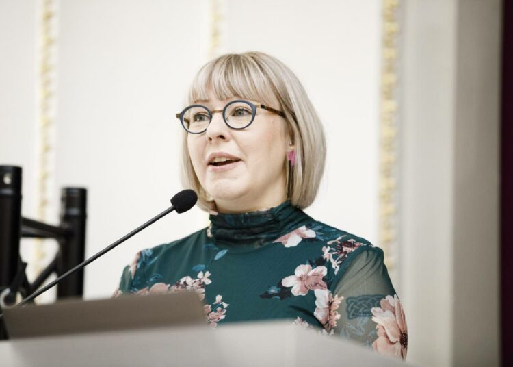 Aino-Kaisa Pekonen toimii sosiaali- ja terveysministerinä kahden vuoden ajan.