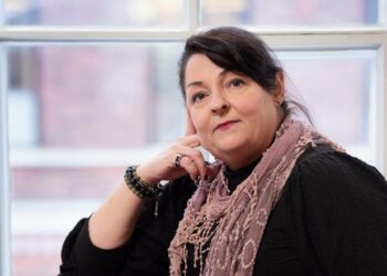 Tuija Saresma ei vaikene, vaikka on joutunut häirinnän kohteeksi.