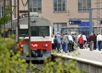 Ammattiliitoissa katsotaan, että rautateiden liikennejärjestelmää hajanaiseksi pilkkovan kilpailuttamisen sijasta pitäisi satsata niihin tekijöihin, jotka todellisuudessa parantavat koko raideliikennejärjestelmän tulevaisuutta.