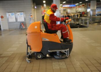 Työnantajajärjestö Kiinteistöpalvelut ry velvoittaa jatkossa jäsenyrityksensä hankkimaan työntekijöilleen veronumerolla varustetun kuvallisen henkilökortin.