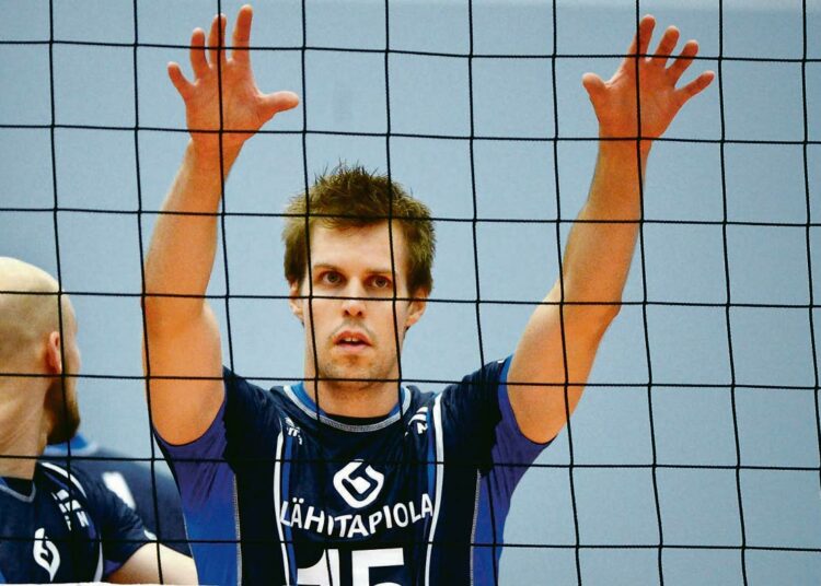 Keskitorjuja Matti Oivasella on iso vastuu joukkuueen mahdollisessa menestyksessä.