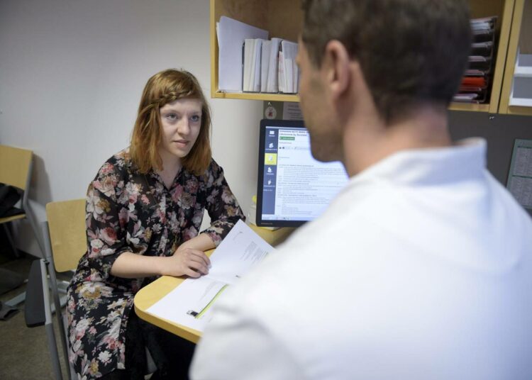 STTK on tyytyväinen siihen, että selvityshenkilöt ovat tunnistaneet työterveyshuollon vahvuudet eivätkä esitä muutoksia työterveyshuollon nykymalliin.