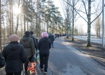 "Koronaepidemia syventää eriarvoisuutta rajusti tavalla, jota lähietäisyydeltä on vaikea havaita. Nyt näemme leipäjonojen, toimeentulotuen, työttömyysturvan ja monien muiden tukitoimien kasvavan."