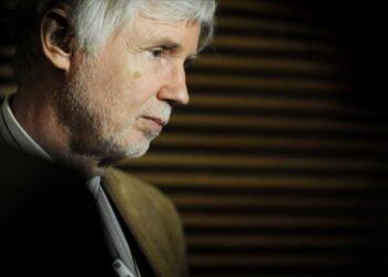 SDP:n Erkki Tuomioja ei ole tyytyväinen Jyrki Kataisen tarjoamaan hallituspohjaan.