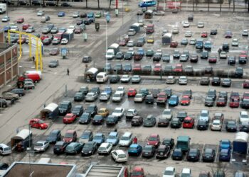 Yleisimmät henkilöautomerkit alkuvuoden ensirekisteröinneissä olivat Volkswagen, Toyota ja Ford.