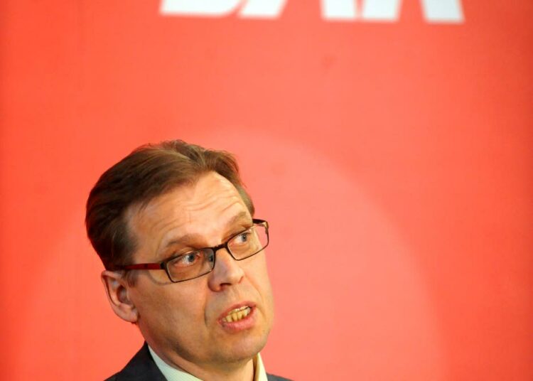 Lauri Lyly.