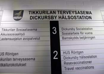 Suurissa terveyskeskuksissa on enemmän mahdollisuuksia järjestää eri ammattiryhmien yhteisiä palveluja.