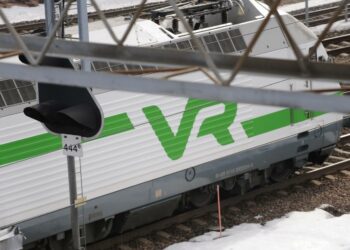 VR  ilmoitti elokuun loppupuolella, että 570 työpaikkaa pitää vähentää.