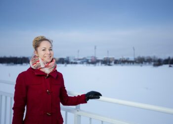 – Jos yksi asettaa kansanedustajia pitää muidenkin asettaa tai tulee takkiin. Ja takkiin ei passaa ottaa, pohtii vasemmistoliiton oululainen varapuheenjohtaja Hanna Sarkkinen.