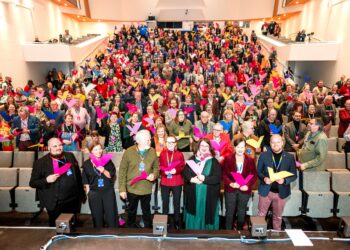 Vasemmistoliiton puoluekokous jatkuu lauantaina Vantaalla.