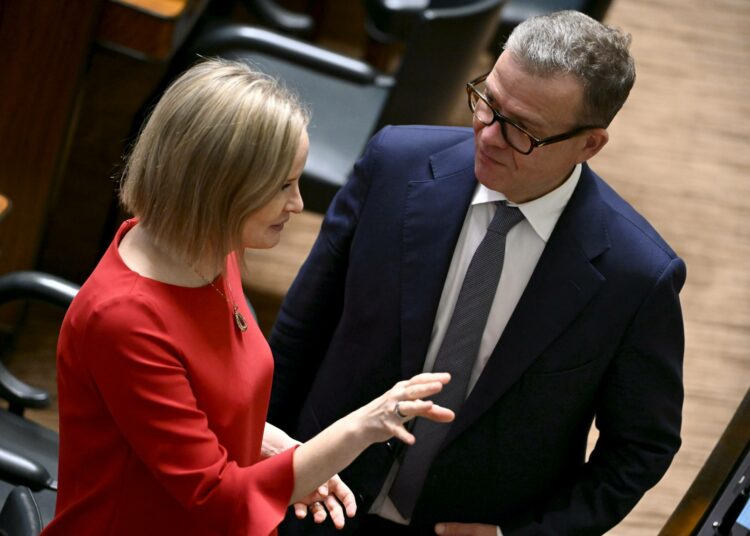 Valtiovarainministeri Riikka Purran ja pääministeri Petteri Orpon johdolla hallitus on saaanut aikaan historiallisen käänteen taloudessa.