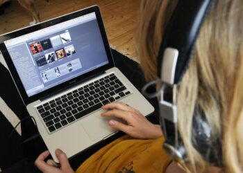 Kulttuurin ja viihteen laillisista verkkopalveluista eniten käytetty on musiikkijukeboksi Spotify.
