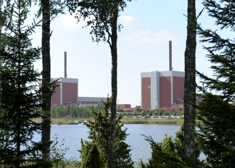 EUT:n helmikuussa antama ennakkoratkaisu koski puolalaisen yhtiön Olkiluodon ydinvoimalatyömaalle lähettämiä työntekijöitä, jotka olivat liittyneet kannetta ajaneen Sähköliiton jäseniksi.