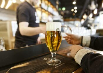 EHYT ry:n mukaan alkoholilakiesityksessä olisi pitänyt satsata enemmän ravintoloiden toimintaedellytysten tukemiseen.