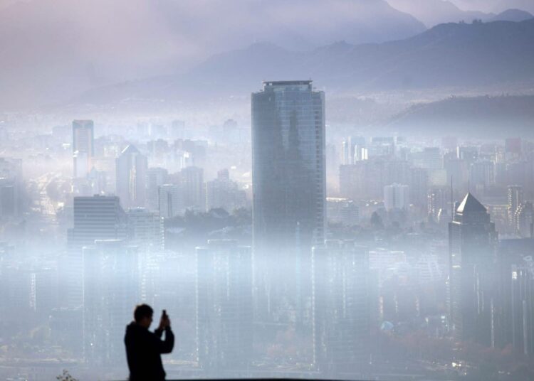Santiago, Chile 9. syyskuuta 2018, jolloin kaupungissa kärsittiin toistaiseksi pahimmista ilmansaasteista.