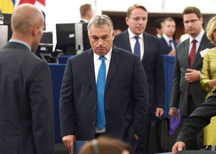 Pääministeri Viktor Orbán joutui 11. syyskuuta vastaamaan Euroopan parlamentin Unkarin hallitukseen kohdistamiin syytteisiin.