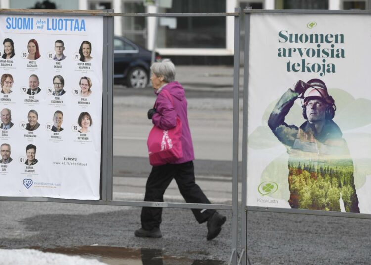 Kirjoittajan mukaan keskustapuoluetta tarvitaan seuraavassa hallituksessa puolustamaan Salpausselän pohjoispuolista Suomea.