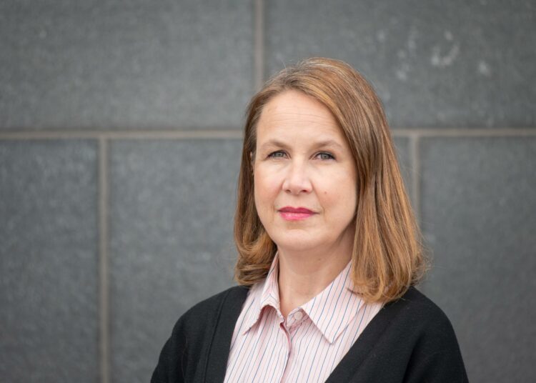 – Tietenkin me keskitymme siihen, että saataisiin kaadettua hallitus mahdollisimman pian, Veronika Honkasalo sanoo.