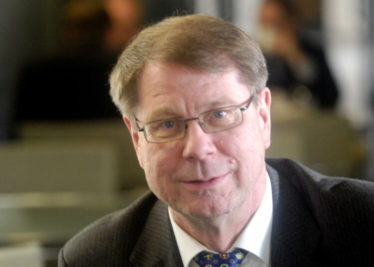 Jaakko Laakson ura kansanedustajana päättyy keväällä.