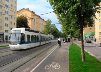 Tampereella on jo tehty suunnitelma Hervannasta keskustan kautta Lentävänniemeen kulkevasta modernista raitiotiestä.