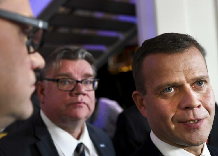 Näyttää siltä, että kaikki hallituspuolueet ovat vaalien häviäjiä. Juha Sipilä (vas.), Timo Soini ja Petteri Orpo.