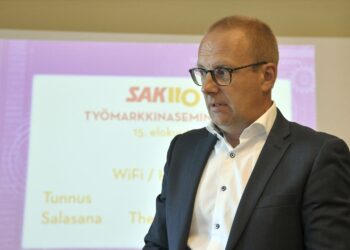 Hallitus rikkoo työttömyysturvan aktiivimallillaan kiky-sopimusta, moittii SAK:n puheenjohtaja Jarkko Eloranta.